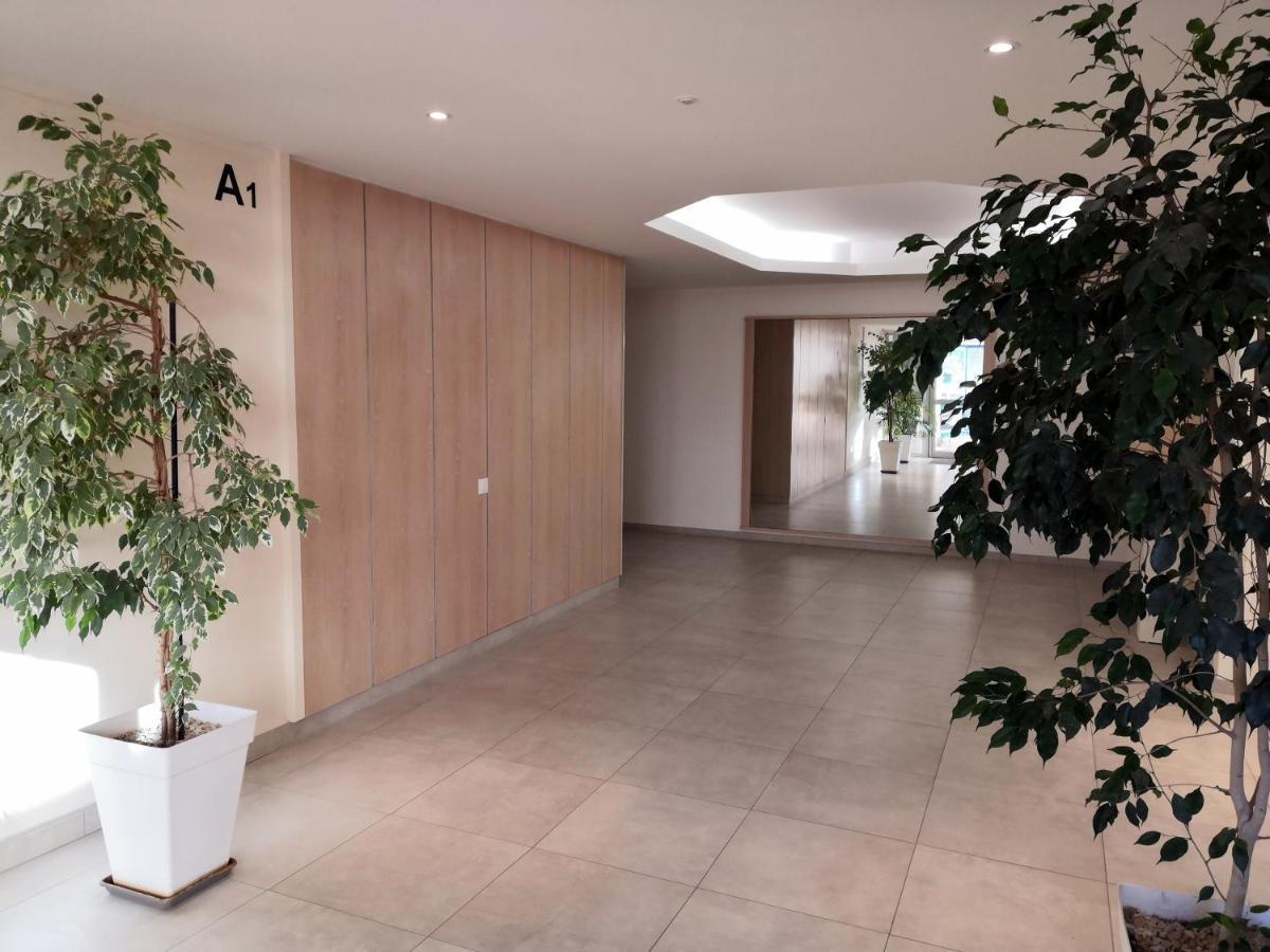 2 Pieces Climatise Avec Balcon Dans Le Vieil Antibes, Residence Avec Ascenseur Exterior photo